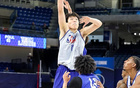 山東大漢19分鐘12分，首秀亮眼，沖擊NBA，期待其表現(xiàn)。